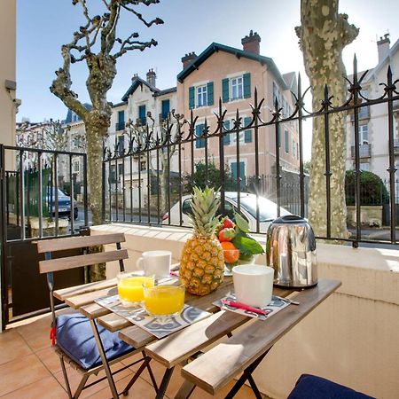 Welkeys Apartment - Carnot Biarritz Buitenkant foto