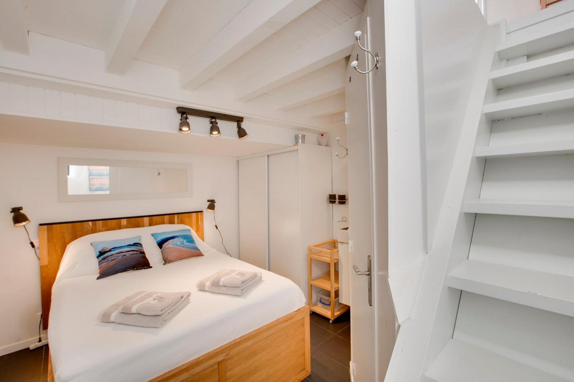 Welkeys Apartment - Carnot Biarritz Buitenkant foto