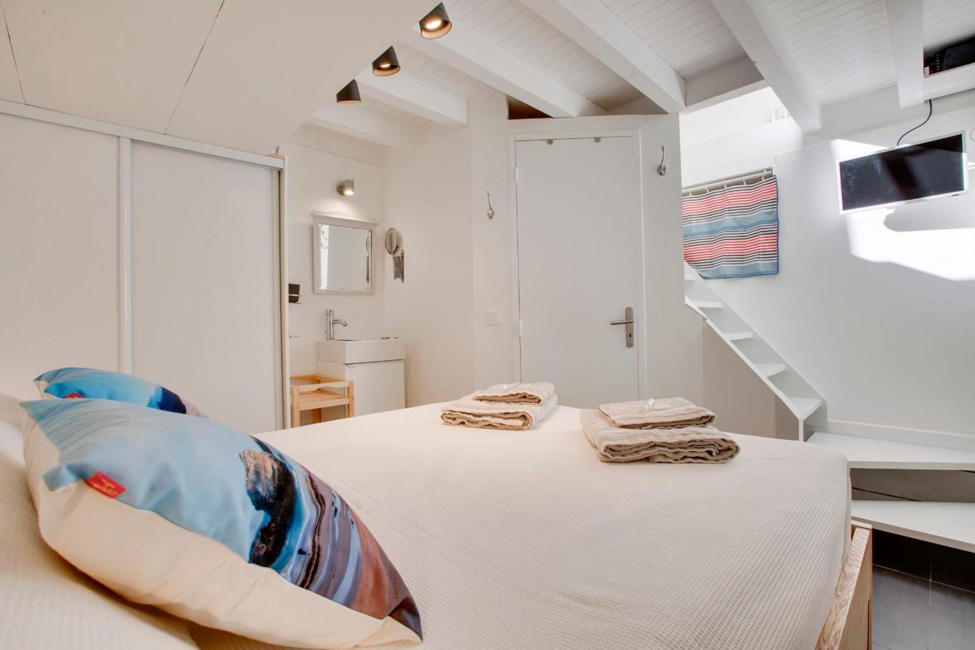 Welkeys Apartment - Carnot Biarritz Buitenkant foto