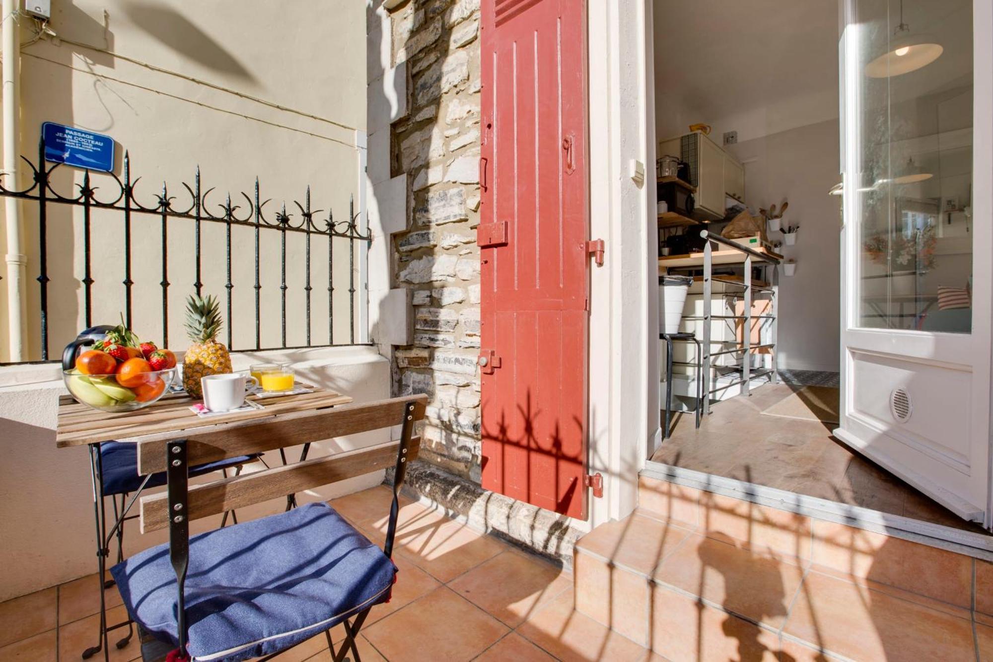 Welkeys Apartment - Carnot Biarritz Buitenkant foto